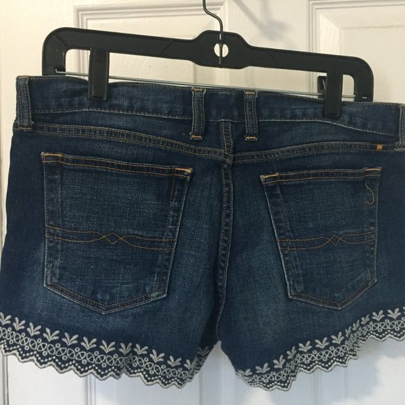 Lucky Brand Riley Shorts (Size 6/28) - Picture 7 of 7